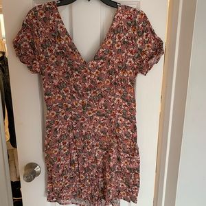 Xhilaration floral romper size medium